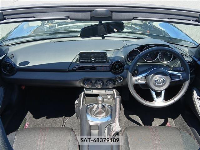 Mazda ROADSTER 2015-08 8246526-15