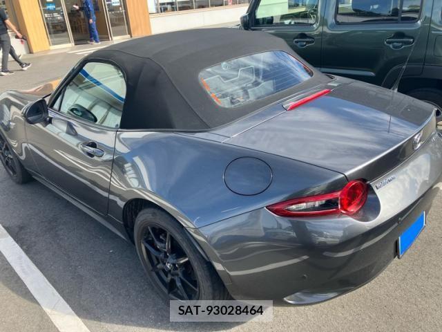 Mazda ROADSTER 2022-09 8246524-3