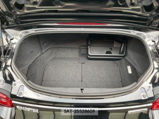 Mazda ROADSTER 2024-07 8246522-11