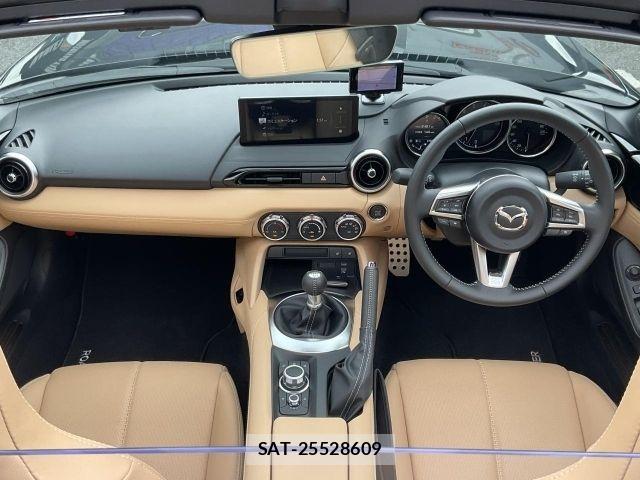 Mazda ROADSTER 2024-07 8246522-1