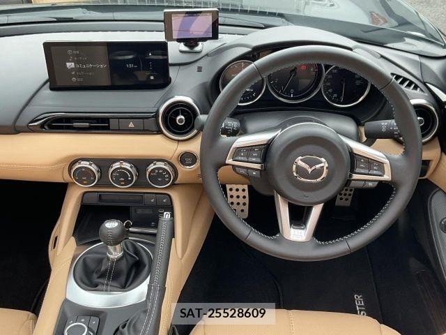 Mazda ROADSTER 2024-07 8246522-7
