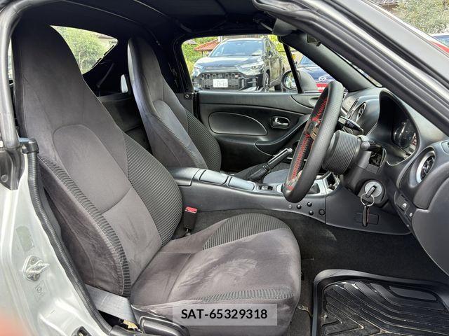 Mazda ROADSTER 2004-03 8246529-19