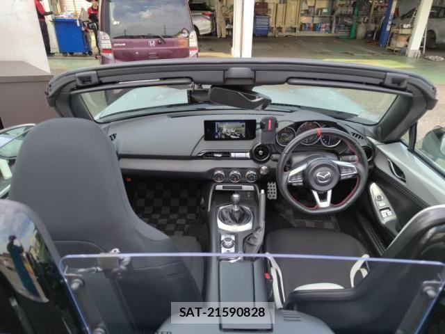 Mazda ROADSTER 2024-03 8316737-2