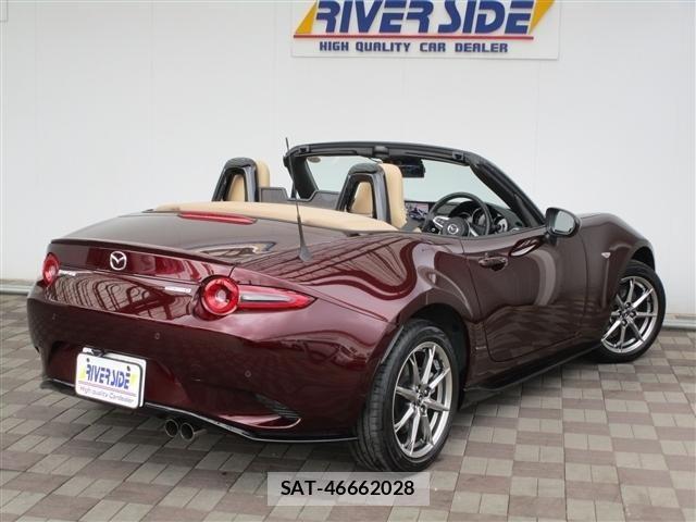 Mazda ROADSTER 2025-04 8316731-2