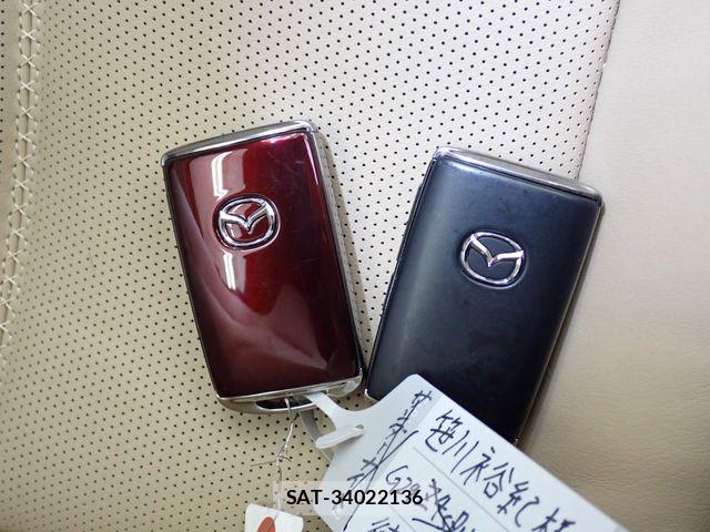 Mazda ROADSTER 2025-06 8316725-26