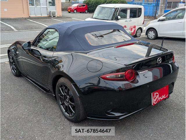 Mazda ROADSTER 2023-08 8316733-7
