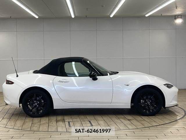 Mazda ROADSTER 2022-10 8337648-17