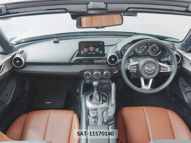 Mazda ROADSTER 2023-11 8355490-1