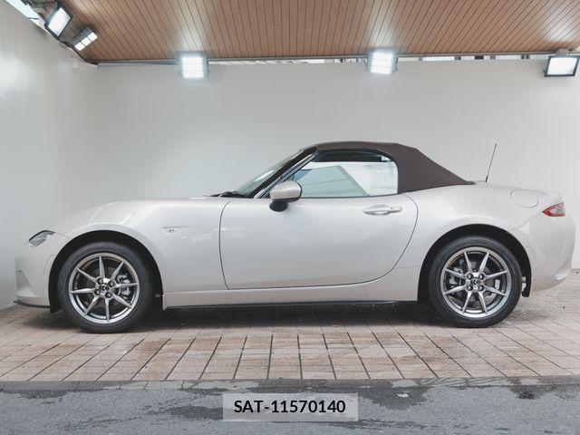 Mazda ROADSTER 2023-11 8355490-7