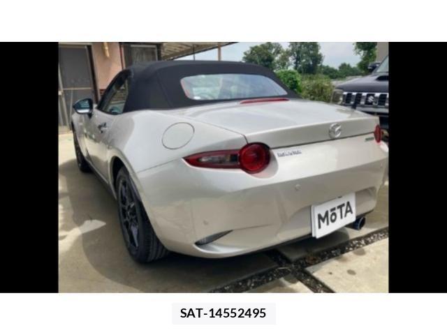 Mazda ROADSTER 2023-03 8355491-3