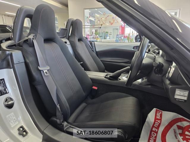 Mazda ROADSTER 2017-11 8355494-18