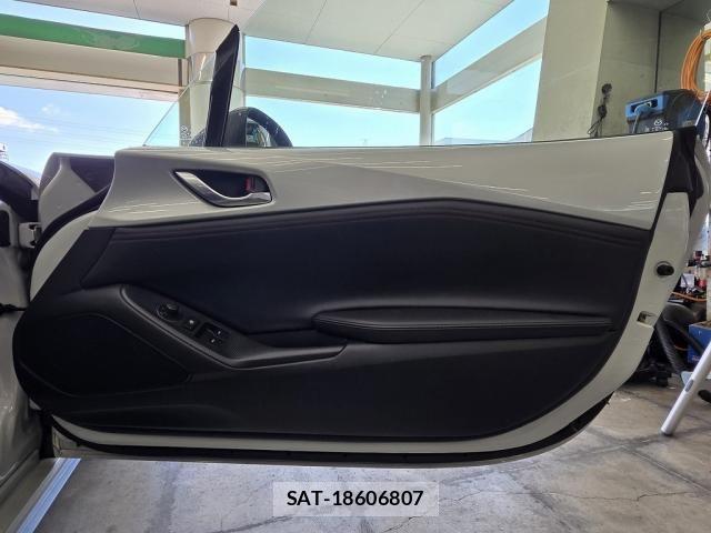 Mazda ROADSTER 2017-11 8355494-20