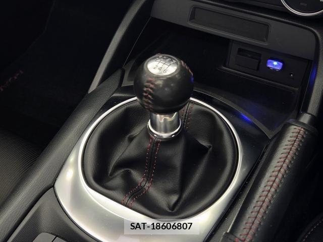 Mazda ROADSTER 2017-11 8355494-4