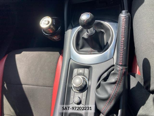 Mazda ROADSTER 2015-08 8368355-20