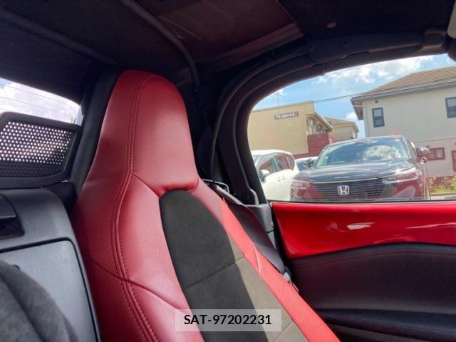 Mazda ROADSTER 2015-08 8368355-25