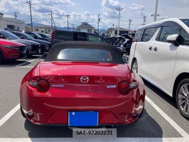 Mazda ROADSTER 2015-08 8368355-4