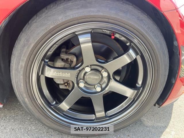 Mazda ROADSTER 2015-08 8368355-6