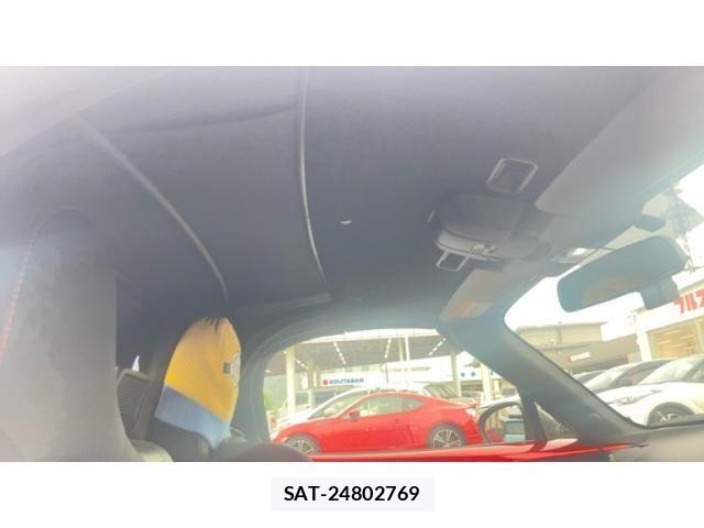 Mazda ROADSTER 2017-03 8368357-11