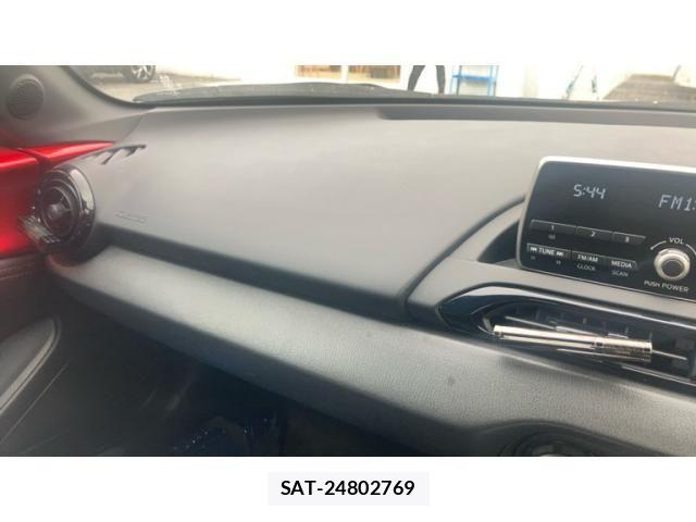 Mazda ROADSTER 2017-03 8368357-17