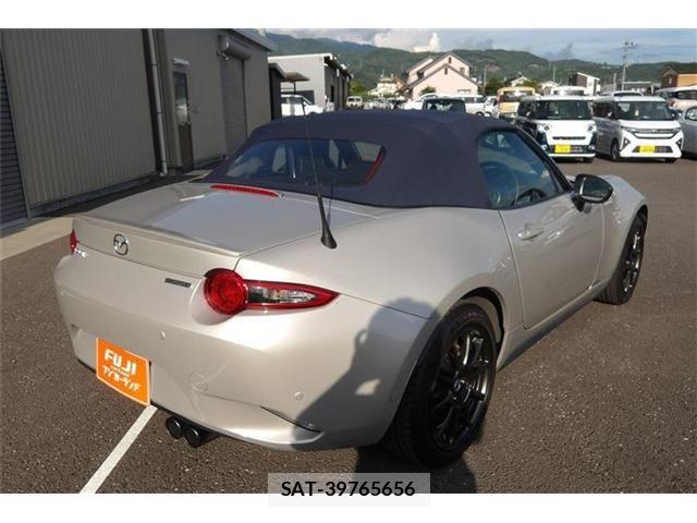 Mazda ROADSTER 2023-08 8368353-13