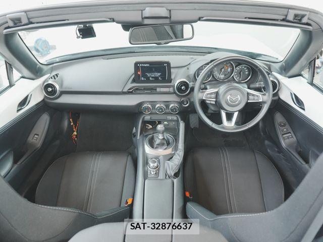 Mazda ROADSTER 2021-06 8372119-1