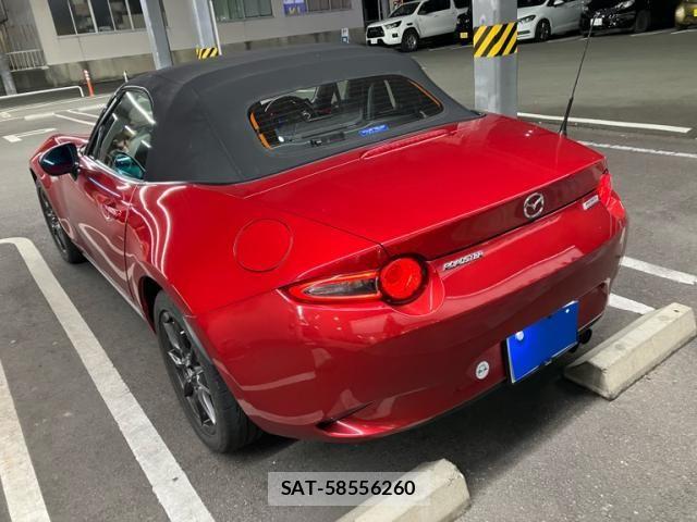 Mazda ROADSTER 2016-01 8372121-5