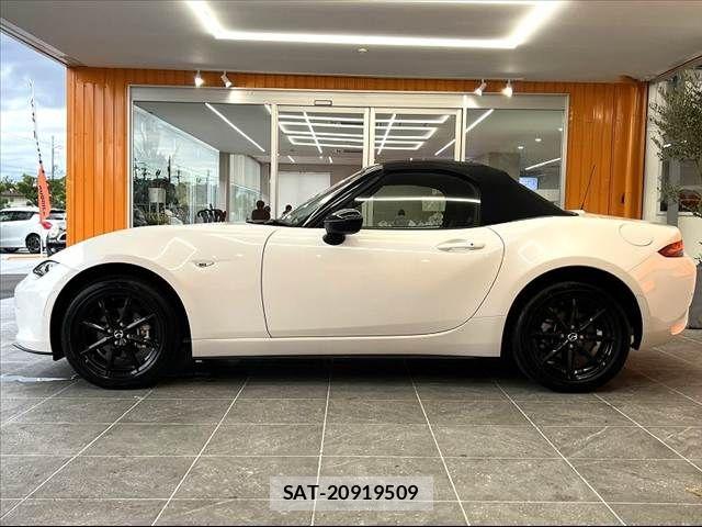 Mazda ROADSTER 2024-11 8414710-10