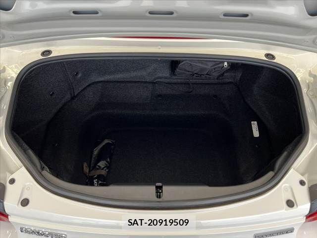 Mazda ROADSTER 2024-11 8414710-17