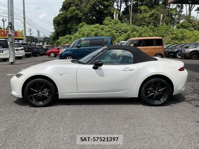 Mazda ROADSTER 2025-03 8414705-13