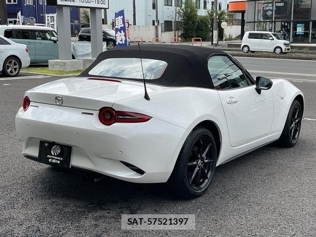Mazda ROADSTER 2025-03 8414705-16