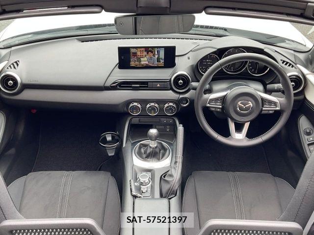 Mazda ROADSTER 2025-03 8414705-1