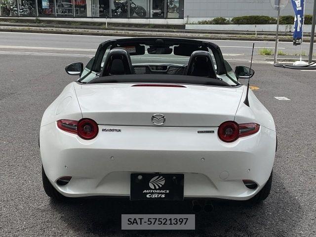 Mazda ROADSTER 2025-03 8414705-4