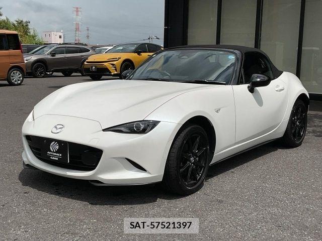 Mazda ROADSTER 2025-03 8414705-5
