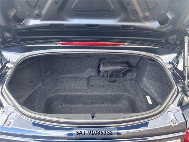Mazda ROADSTER 2025-03 8414707-9