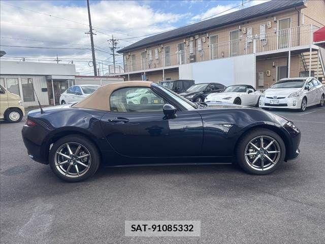 Mazda ROADSTER 2025-03 8414707-16