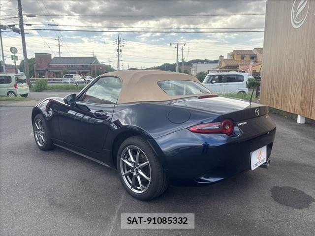 Mazda ROADSTER 2025-03 8414707-19