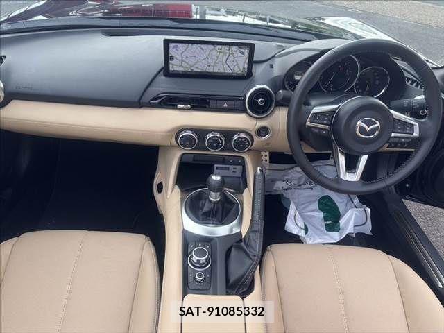 Mazda ROADSTER 2025-03 8414707-2