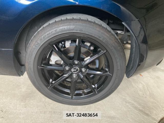 Mazda ROADSTER 2024-09 8411002-5