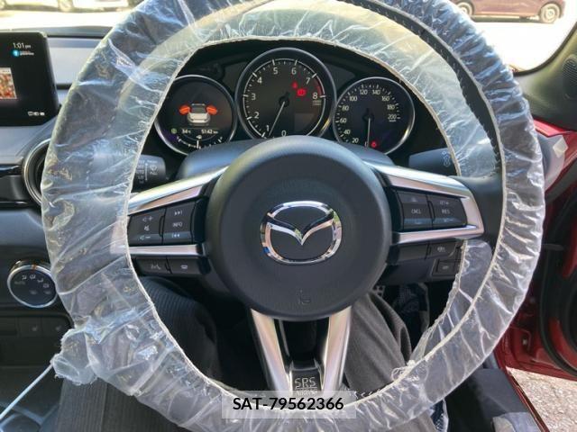 Mazda ROADSTER 2024-03 8414698-12