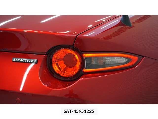 Mazda ROADSTER 2022-09 8414711-11