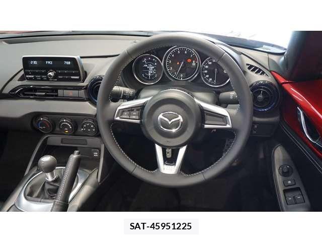 Mazda ROADSTER 2022-09 8414711-16