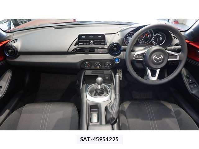 Mazda ROADSTER 2022-09 8414711-1
