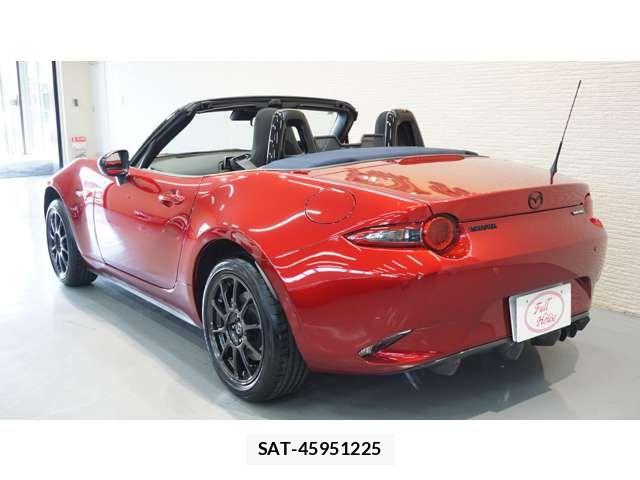 Mazda ROADSTER 2022-09 8414711-7