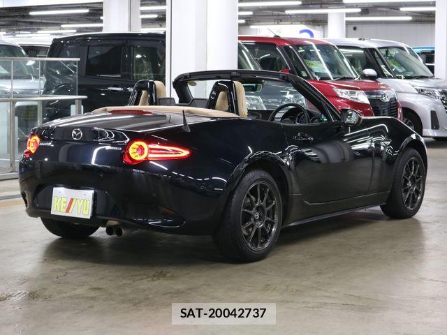 Mazda ROADSTER 2025-06 8414706-1