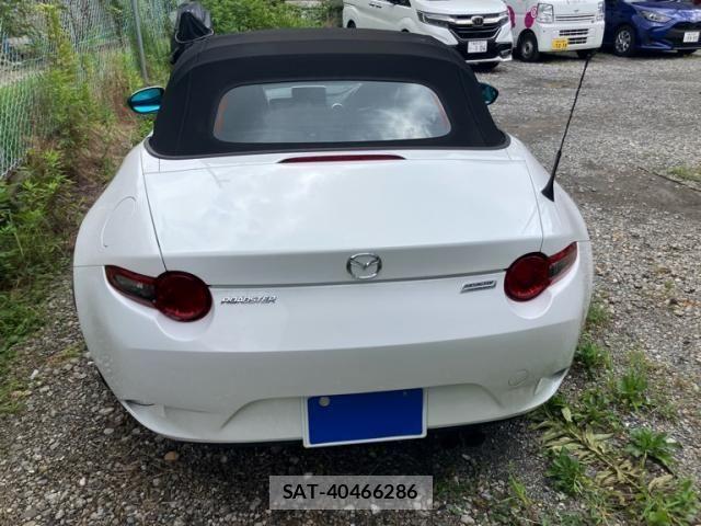 Mazda ROADSTER 2015-05 8458319-3