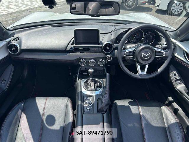 Mazda ROADSTER 2016-07 8458320-2