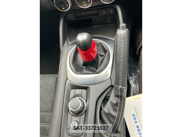 Mazda ROADSTER 2025-04 8486027-26