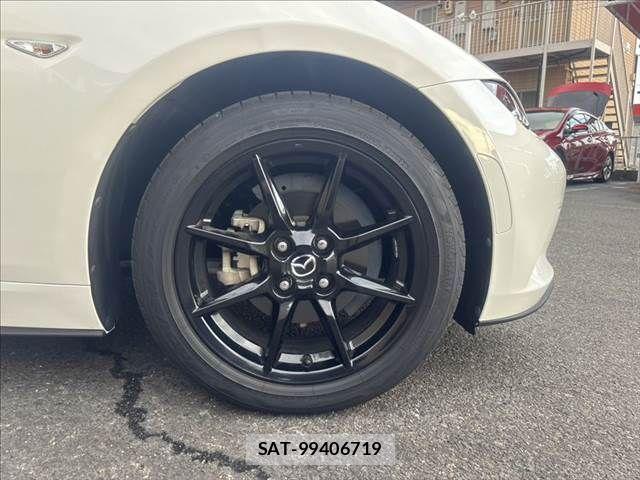 Mazda ROADSTER 2018-08 8563392-9