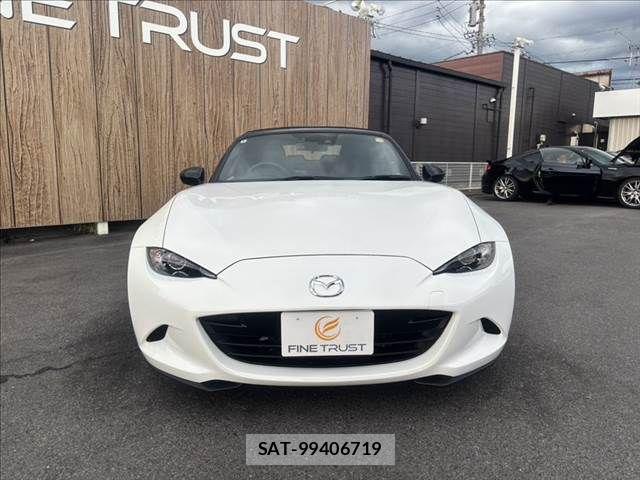 Mazda ROADSTER 2018-08 8563392-11