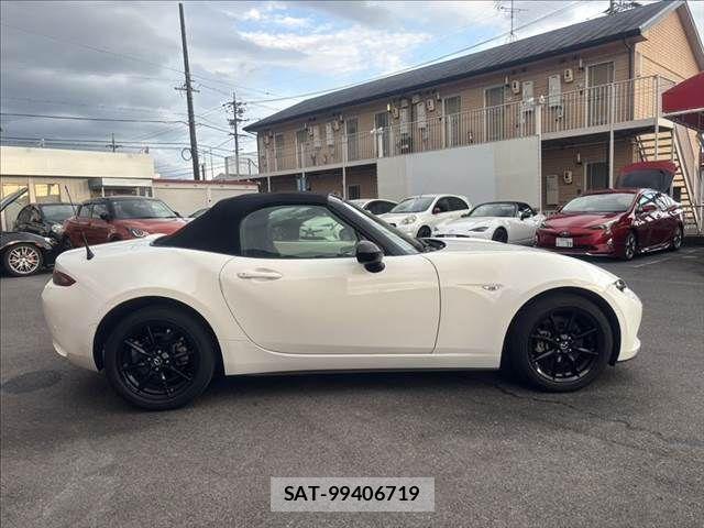 Mazda ROADSTER 2018-08 8563392-13